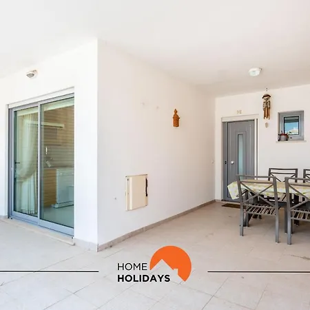 #160 V3 Branca 92 By Holidays Σπίτι διακοπών *